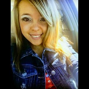 Meet your Posher, Brittany